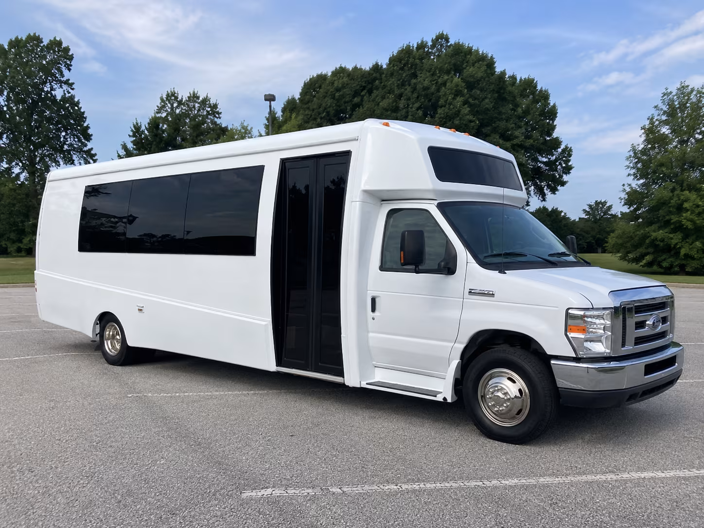 casper 18 passenger party bus