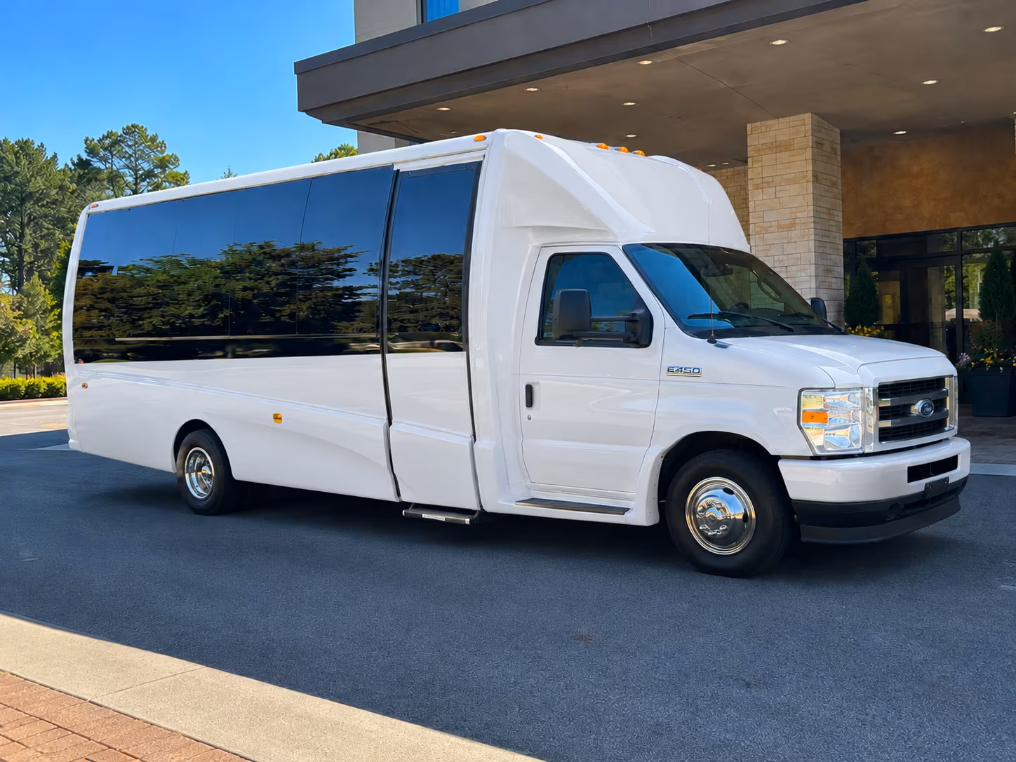 charter bus rentals for corporate retreats around casper and central wyoming