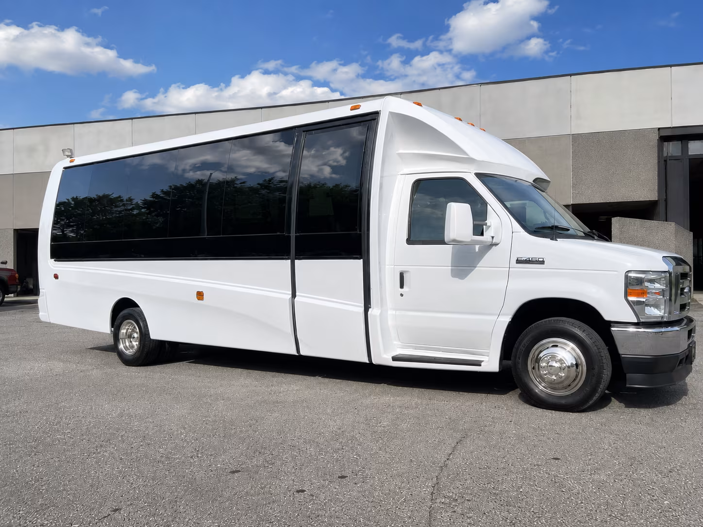 charter buses for corporate events and conferences at the ford wyoming center